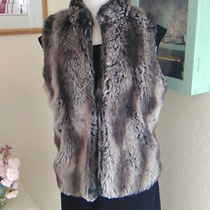 Outdoor Edition by Parkhurst Faux Fur Vest